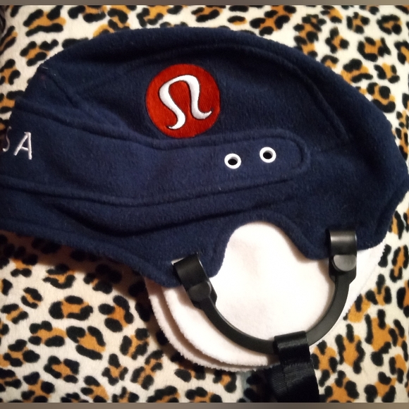 Lululemon x USA Navy Hockey Tuque - Picture 1 of 3